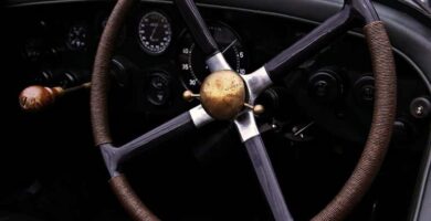 Mitkä ovat kalleimpia auton osia tai korjattavia osia merkkiautoissa? 4 auto volante 11776