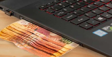 Miten ja milloin Mercado Libre antaa minulle rahat takaisin? Mitä teen saadakseni rahat takaisin? 28 billetes bajo laptop 12243