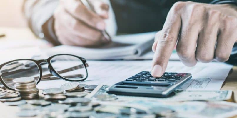 Mitä etuja jakamisesta on yrityksen voitoissa tai voitoissa? 1 calculo salario beneficio 10493