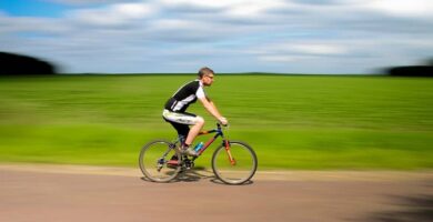 ejercicio bicicleta aire libre