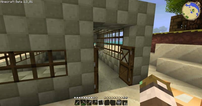 hacer puerta secreta minecraft