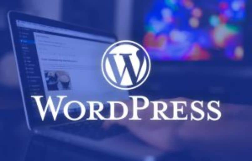 laptop logo wordpress