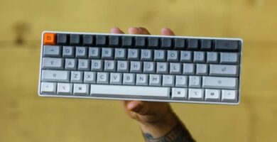 mano teclado 9553