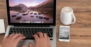 Luminous Light -teeman aktivointi Windows 10: ssä - Helppo ja nopea 12 manos laptop tema