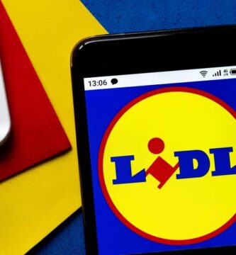 movil con logo de lidl 9244