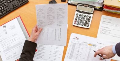Mitkä ovat staattisen budjetoinnin ja joustavan budjetoinnin edut ja haitat? 6 persona organizar documentos presupuesto 10863