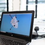 portatil usando autocad 12170