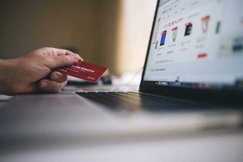 Mitkä ovat oikeudet ja menettelyt luottokortin maksujen palauttamiseksi? 1 tarjeta comprar internet 12028