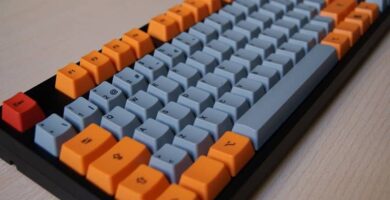 Kuinka Cascade poistaa ja päivittää aiheeseen liittyviä tietueita Accessissa? (Esimerkki) 12 teclado de colores