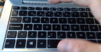 Kuinka tehdä Windows 10: stä kirjainkokoherkkä tiedostoissa 36 teclado mano mayuscula