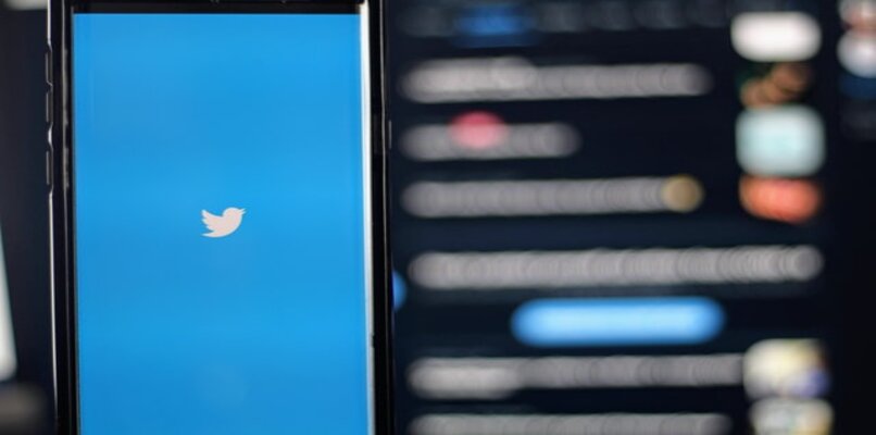twitter -sovelluspuhelin