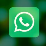 whatsapp logo fondo verde difuminado 18568