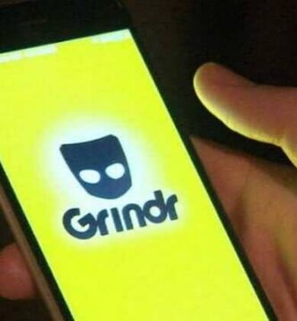 grindr app gay smartphone 18803