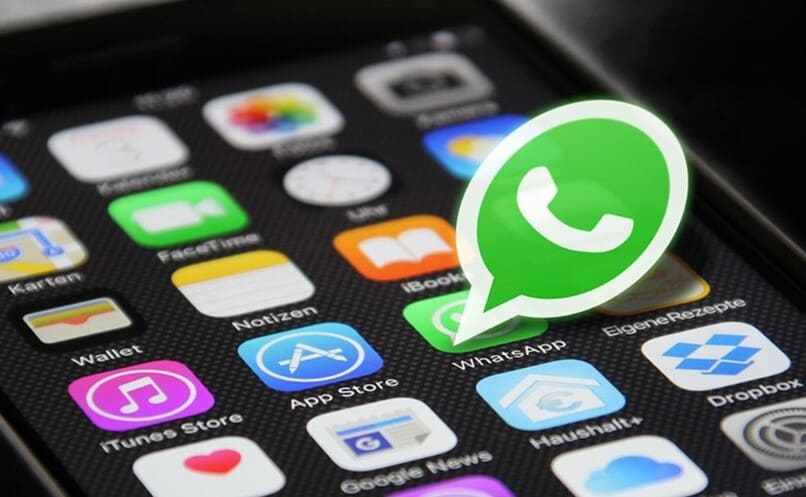 sosiaalinen verkosto mobiililaitteella