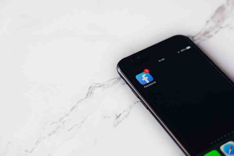 mobiili facebookin kanssa